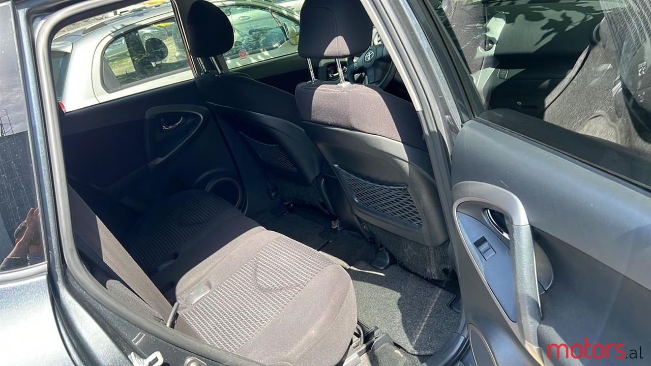 2008' Toyota RAV4 photo #6