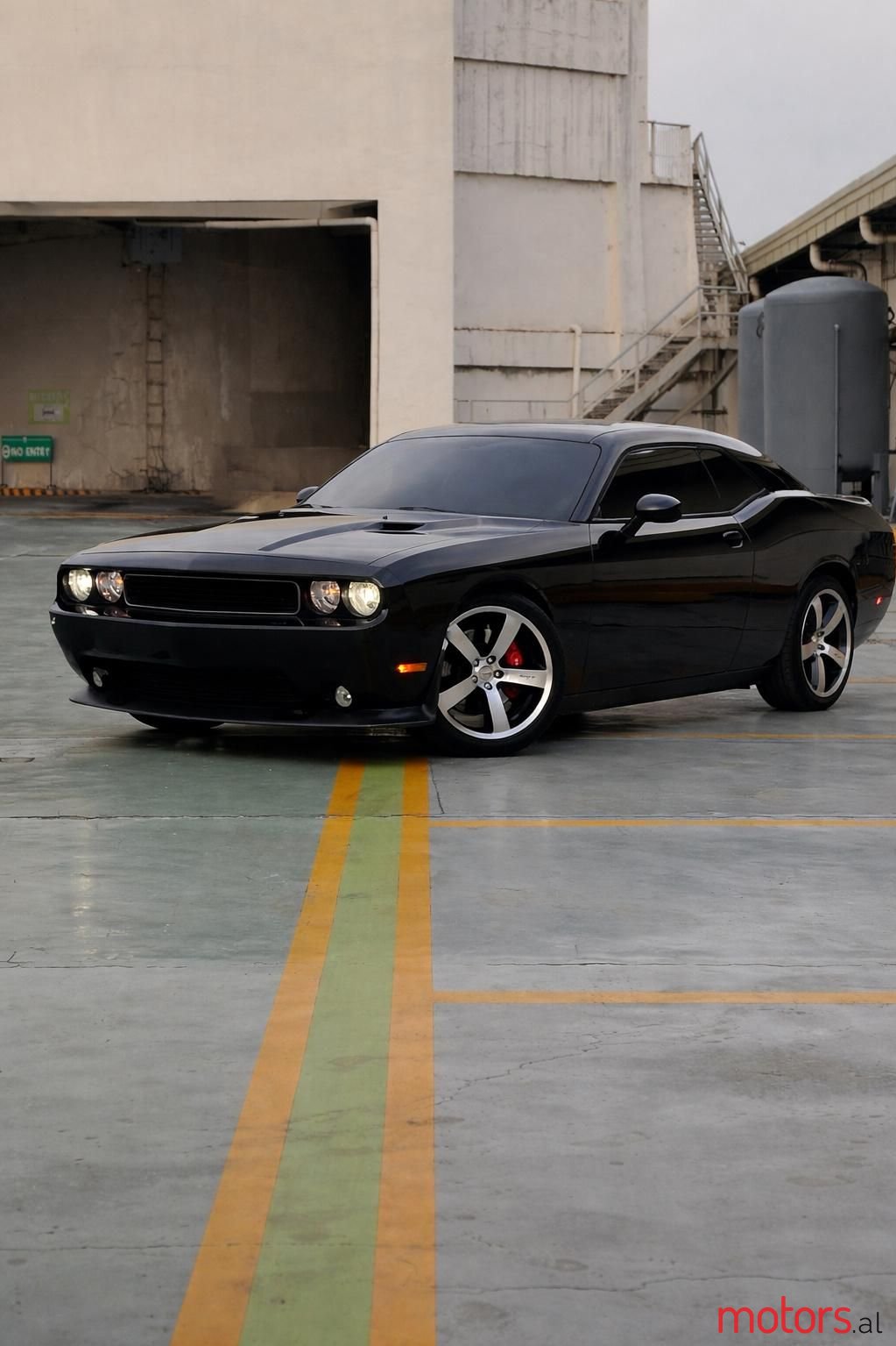 2014' Dodge Challenger photo #1