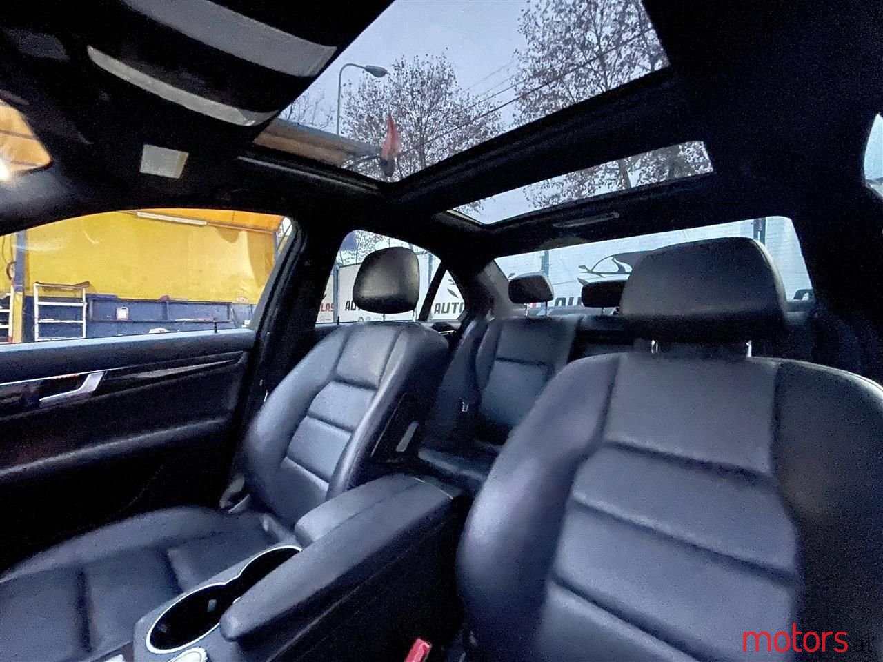 2012' Mercedes-Benz C 300 photo #3