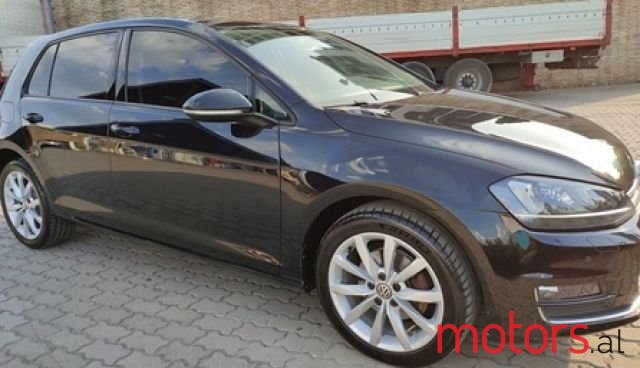 2015' Volkswagen Golf photo #2