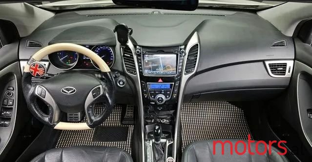 2013' Hyundai i30 photo #5