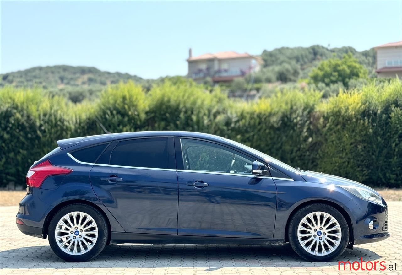 2012' Ford Focus photo #6