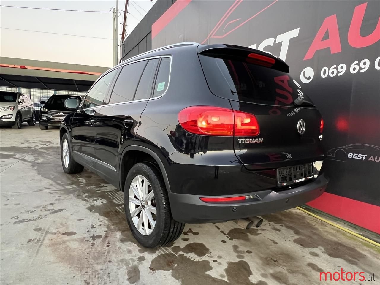 2014' Volkswagen Tiguan photo #3