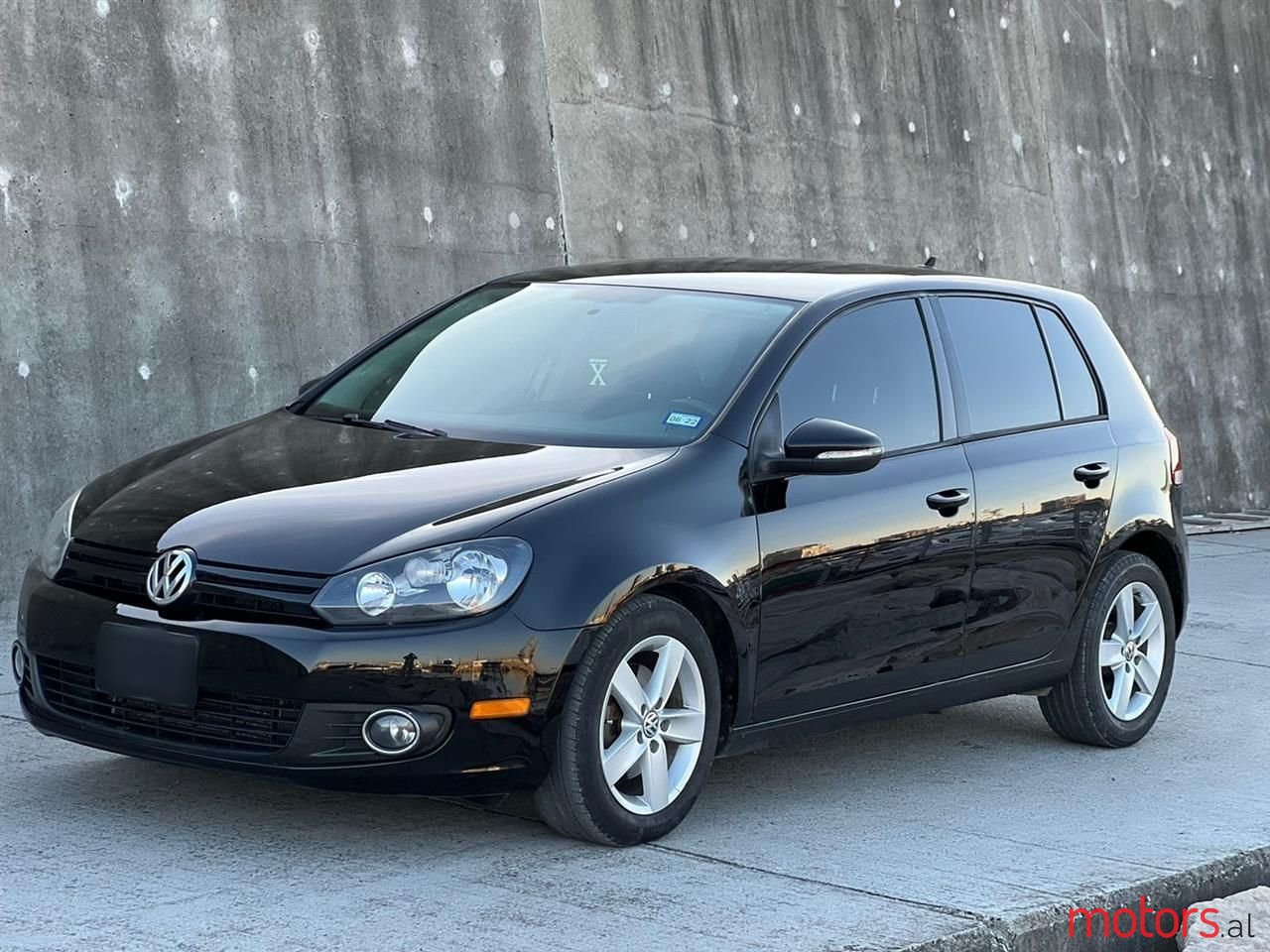 2012' Volkswagen Golf photo #4