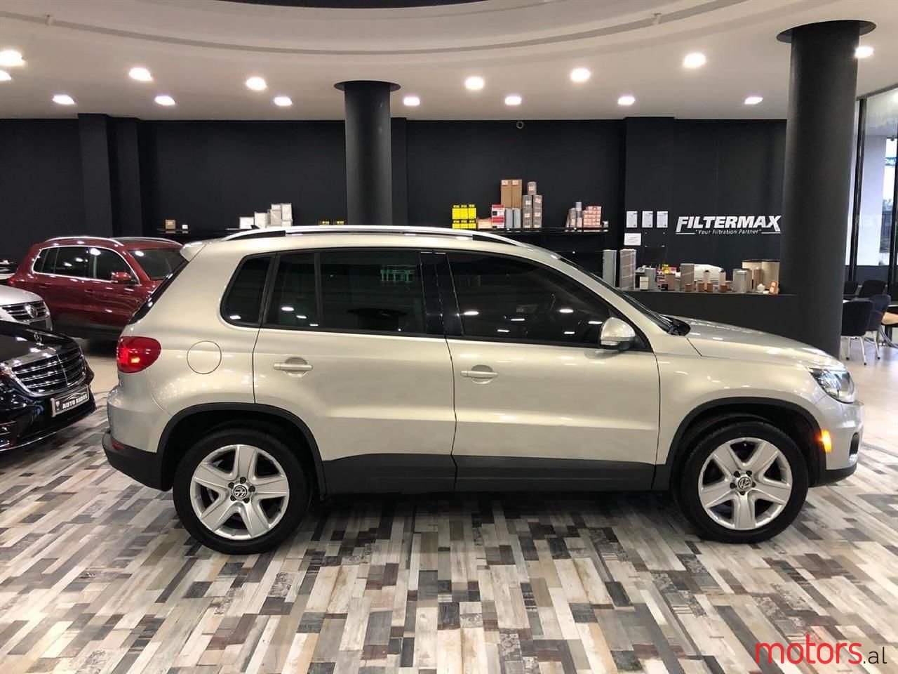 2013' Volkswagen Tiguan photo #2