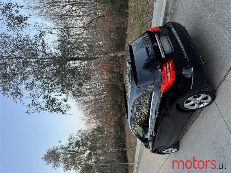 2015' Mercedes-Benz B 250 photo #2