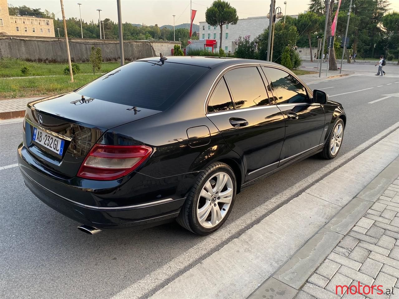 2008' Mercedes-Benz C 320 photo #6