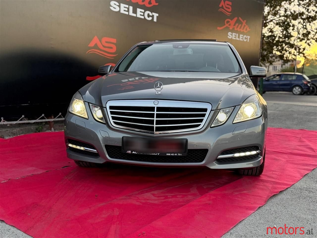 2013' Mercedes-Benz E 250 photo #3