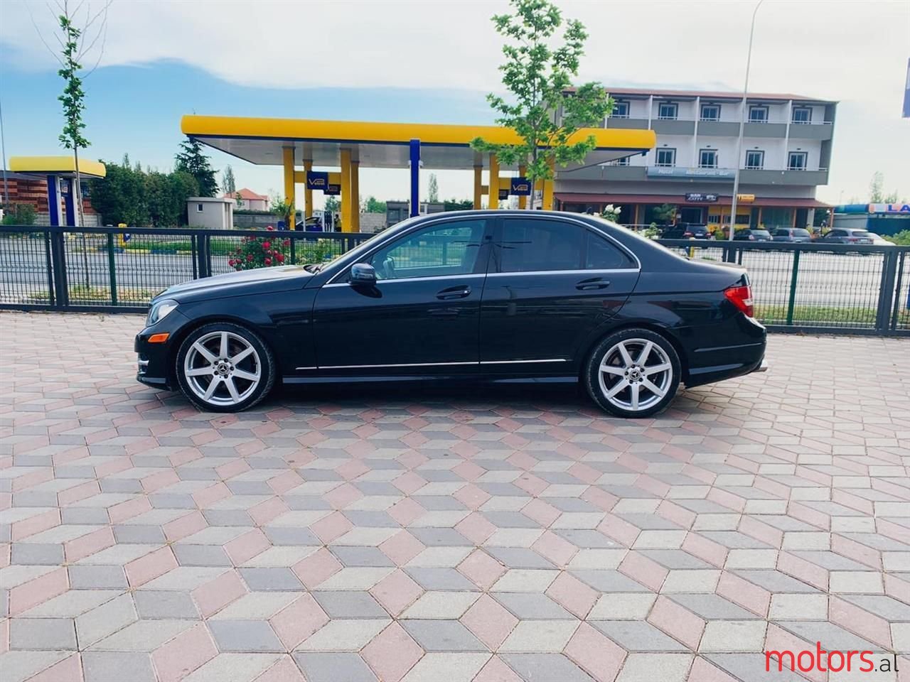 2009' Mercedes-Benz C 320 photo #4