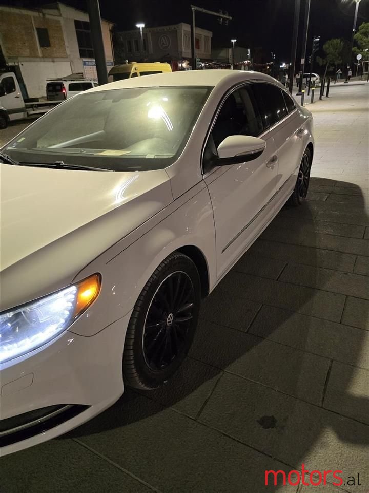 2013' Volkswagen photo #3