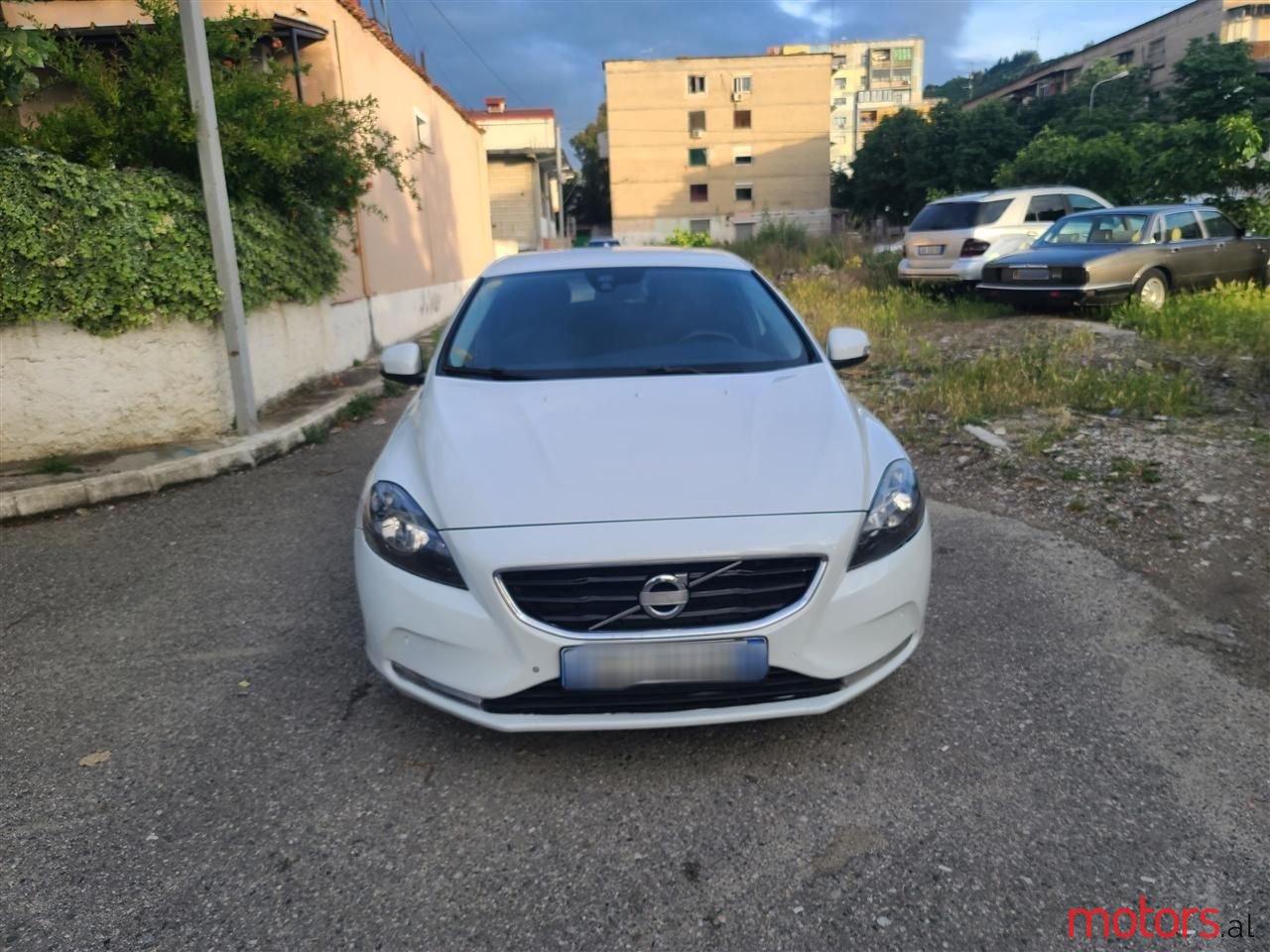 2012' Volvo V40 photo #1