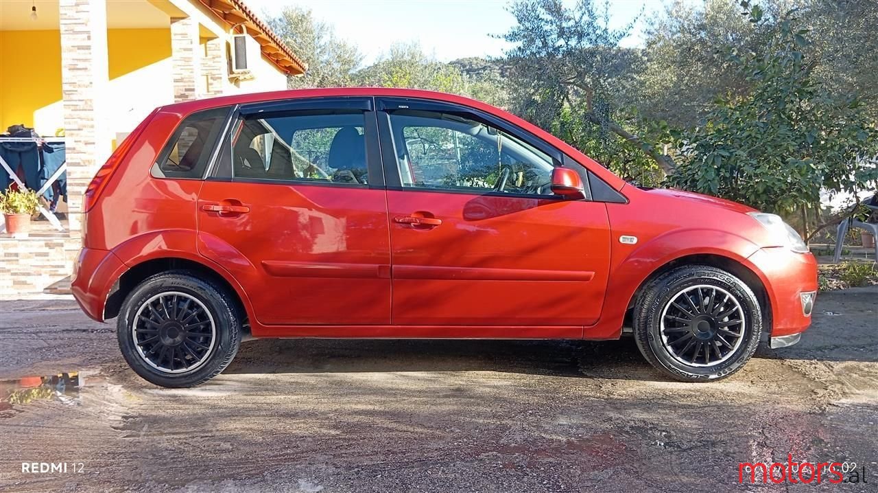 2008' Ford Fiesta photo #2