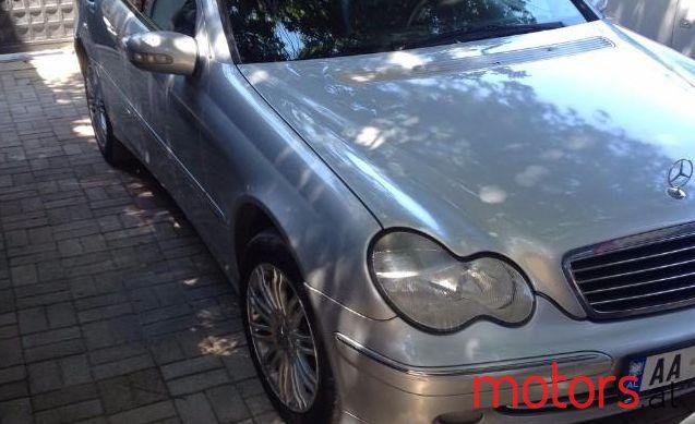 2003' Mercedes-Benz C-Class photo #4