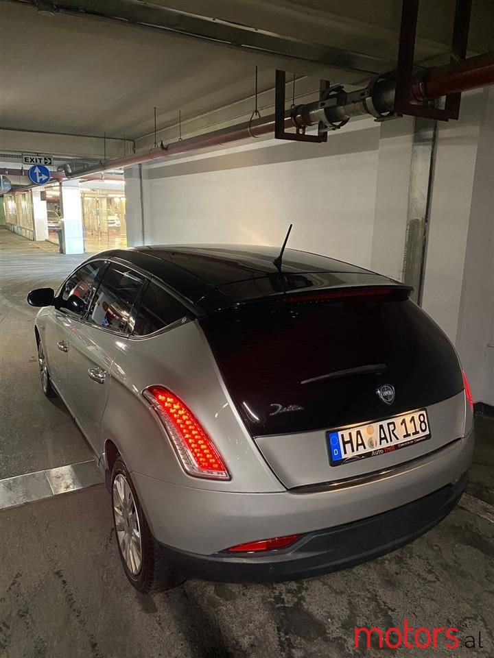 2009' Lancia Delta photo #6