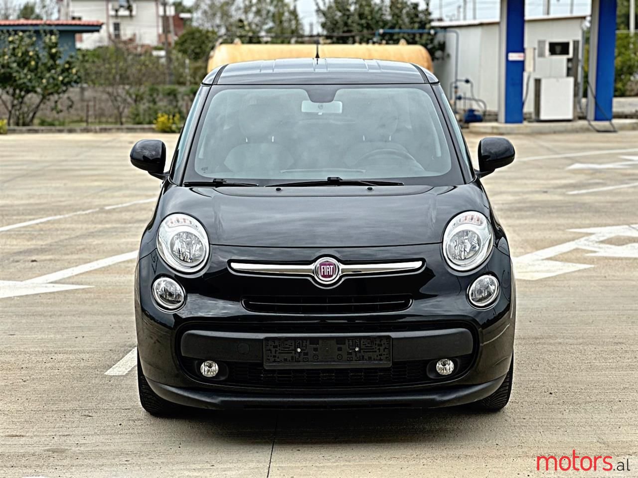 2013' Fiat 500L photo #2