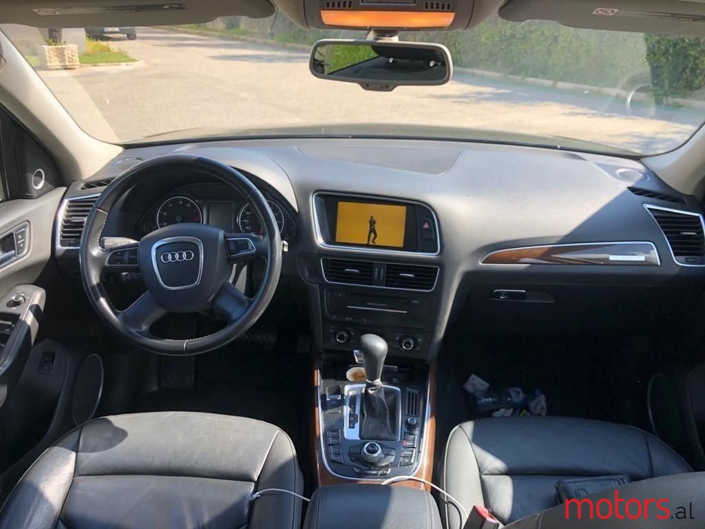 2011' Audi Q5 photo #3