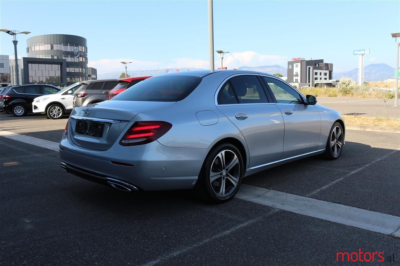 2016' Mercedes-Benz E 220 photo #3