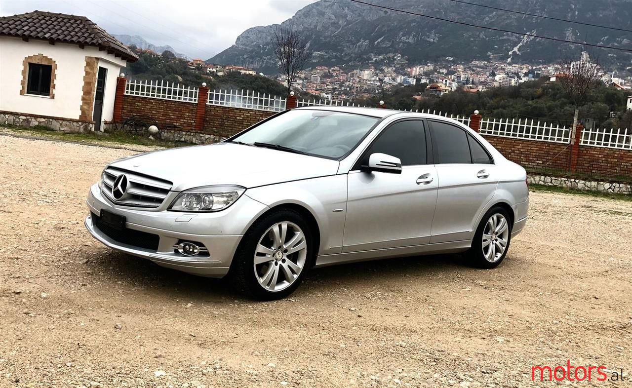 2010' Mercedes-Benz C 300 photo #2