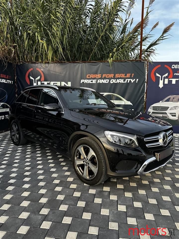 2016' Mercedes-Benz GLC 220 photo #1