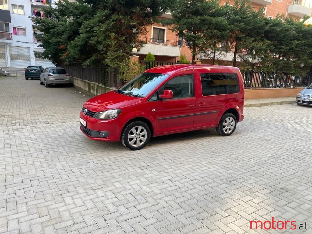 2011' Volkswagen Caddy photo #4