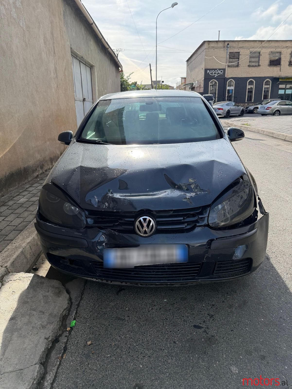 2005' Volkswagen Golf photo #2