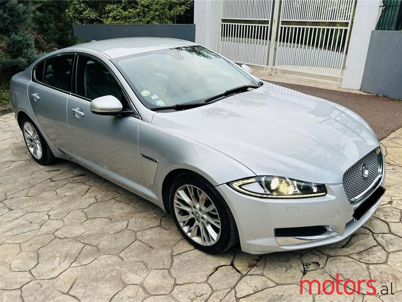 2012' Jaguar XF photo #1