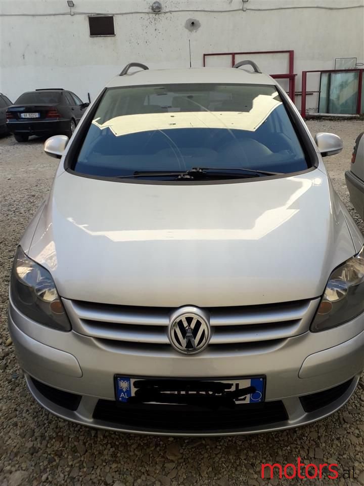 2007' Volkswagen Golf Plus photo #1