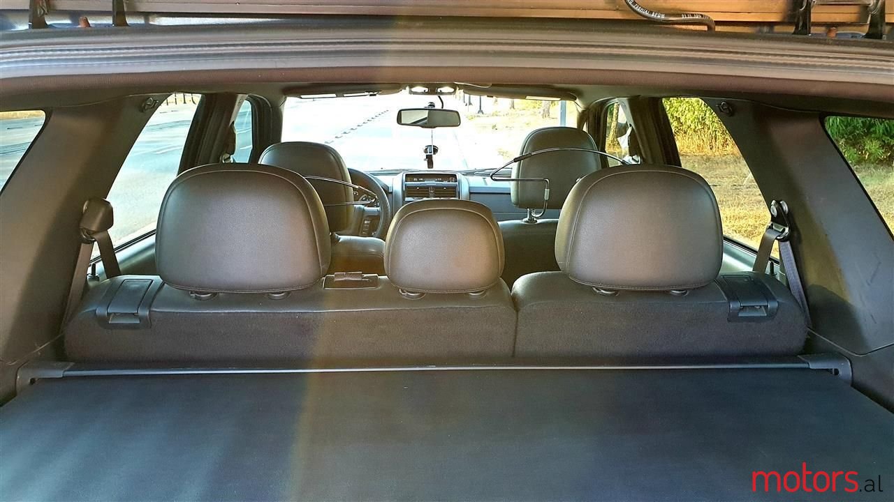 2011' Ford Escape photo #4