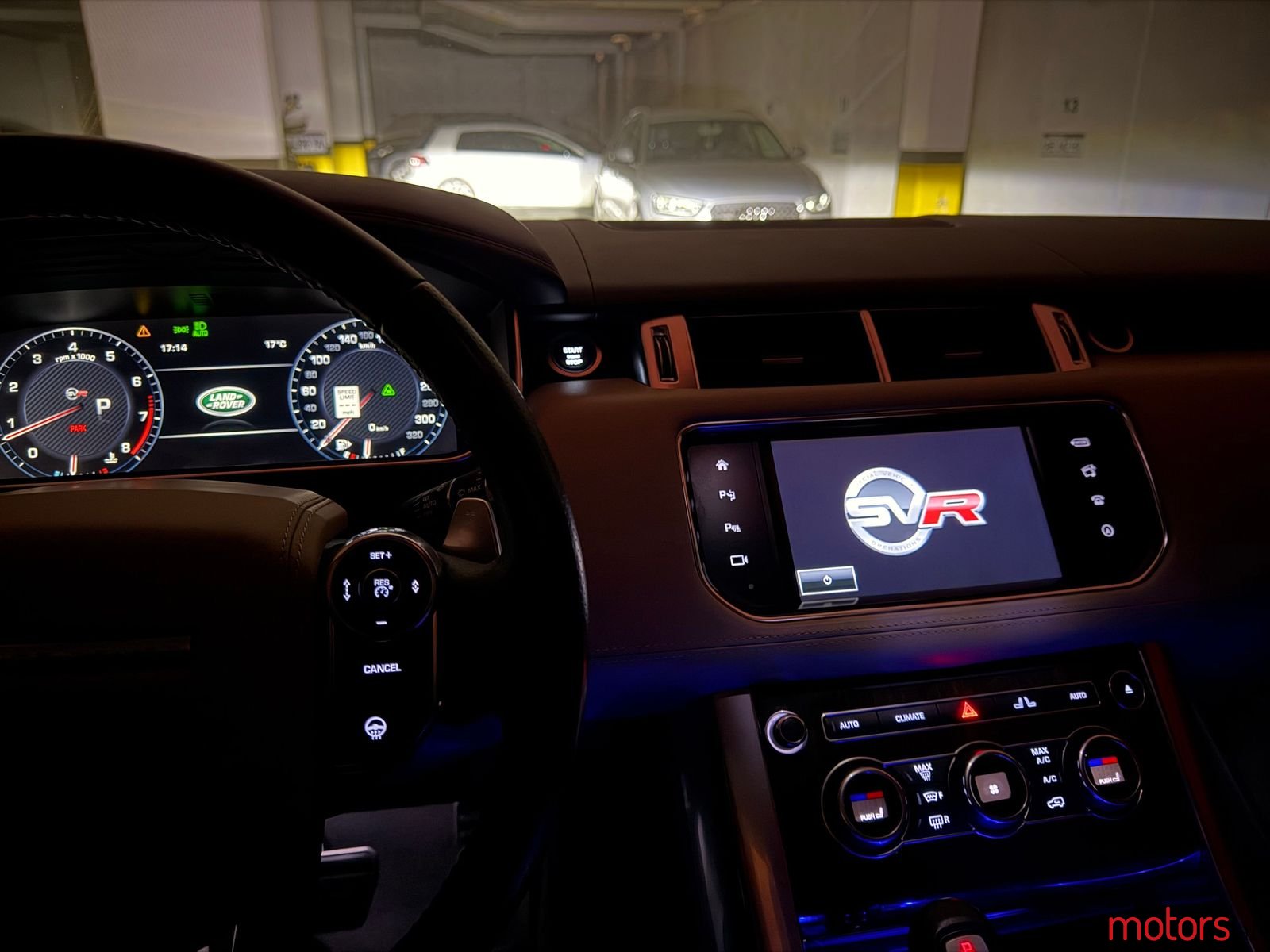 2016' Land Rover Range Rover Sport photo #2