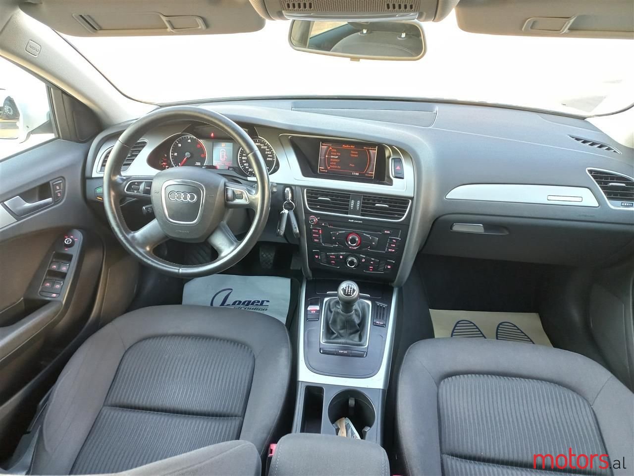 2010' Audi A4 photo #4