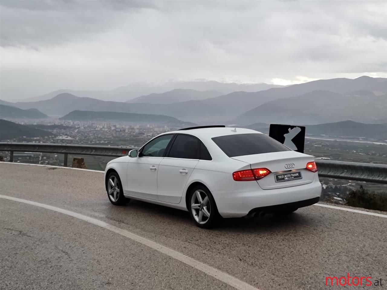 2011' Audi A4 photo #3