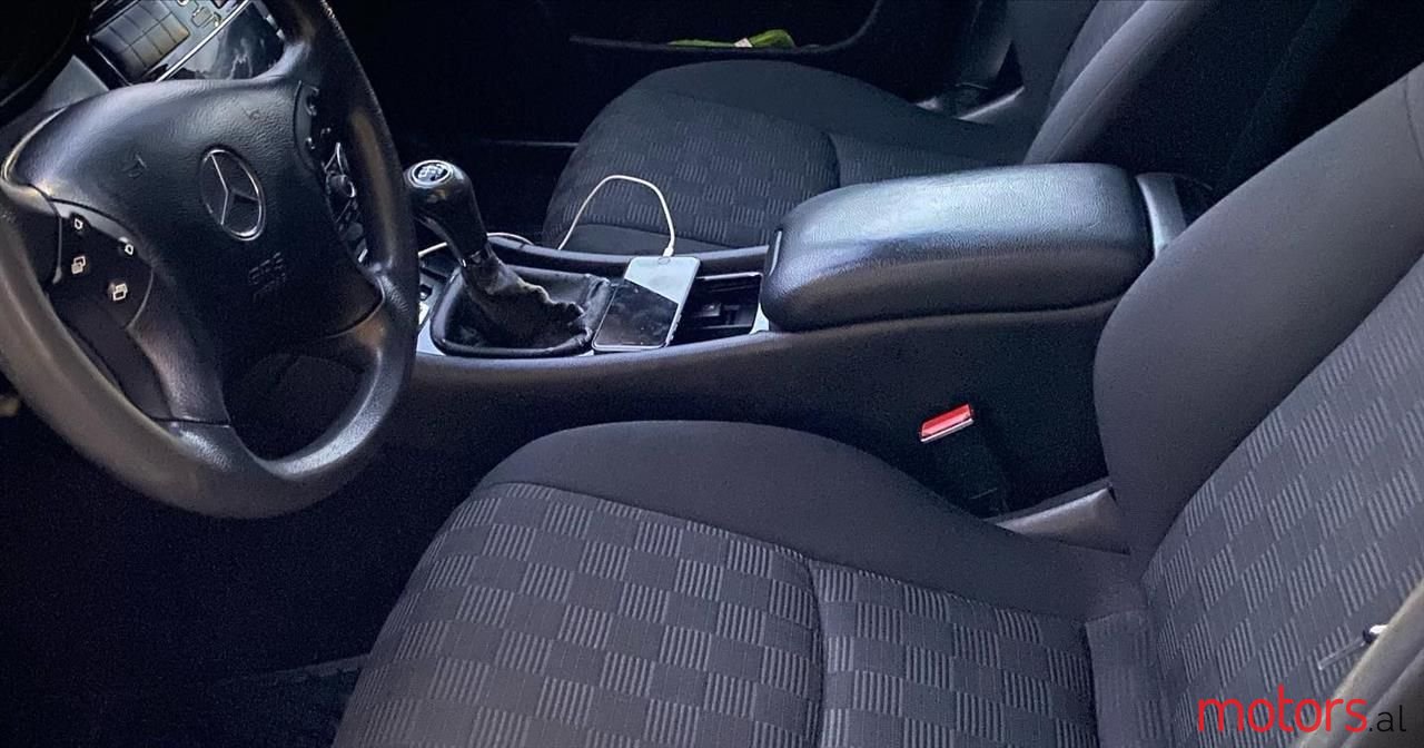 2005' Mercedes-Benz C 180 photo #1