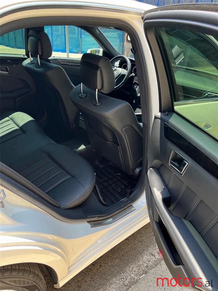 2014' Mercedes-Benz E 220 photo #5