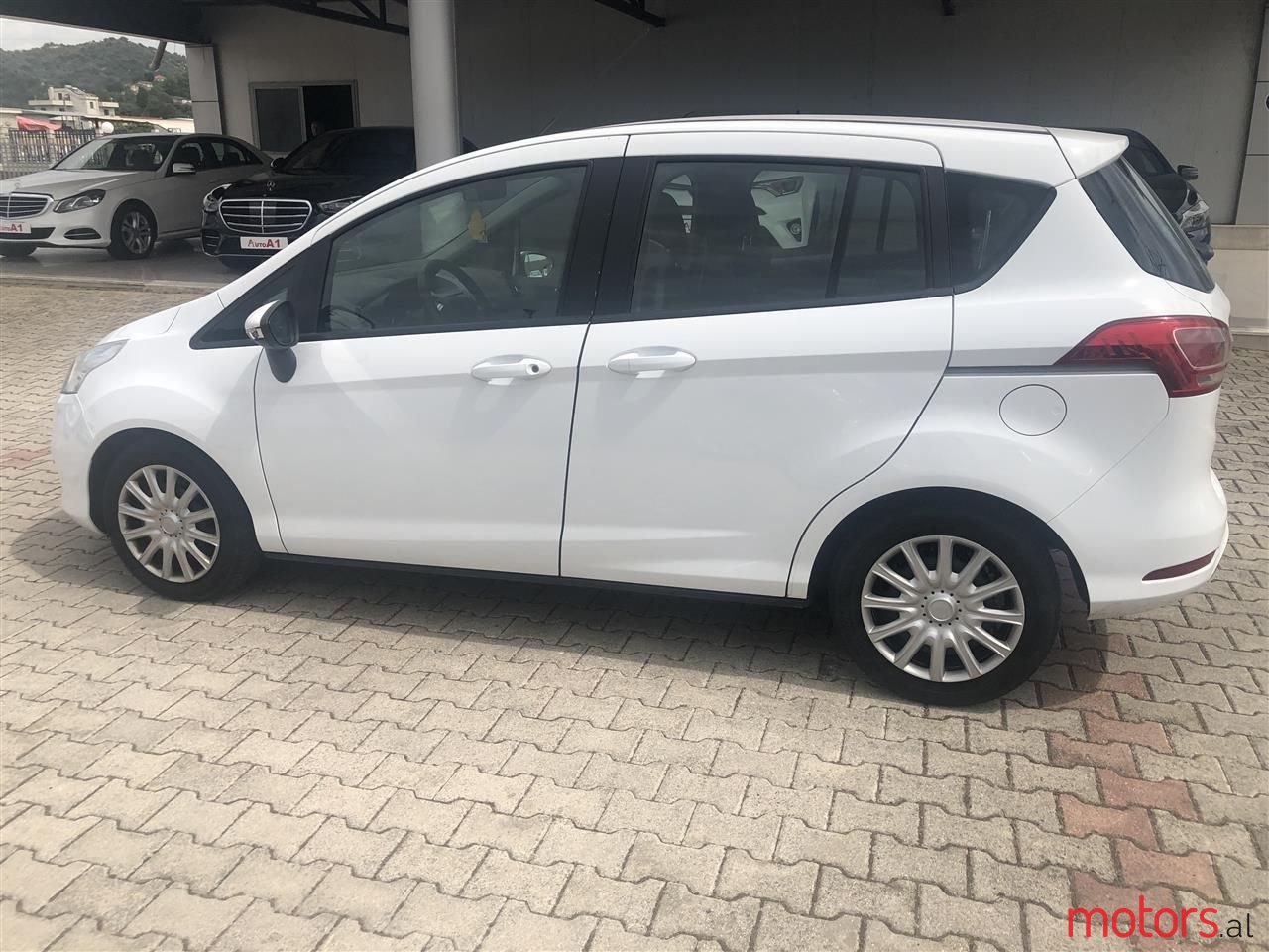 2017' Ford B-MAX photo #2