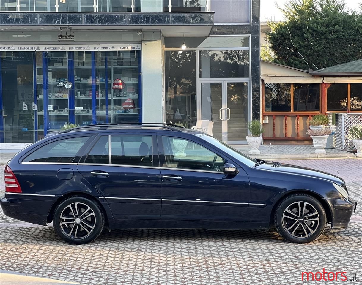 2002' Mercedes-Benz C 220 photo #3