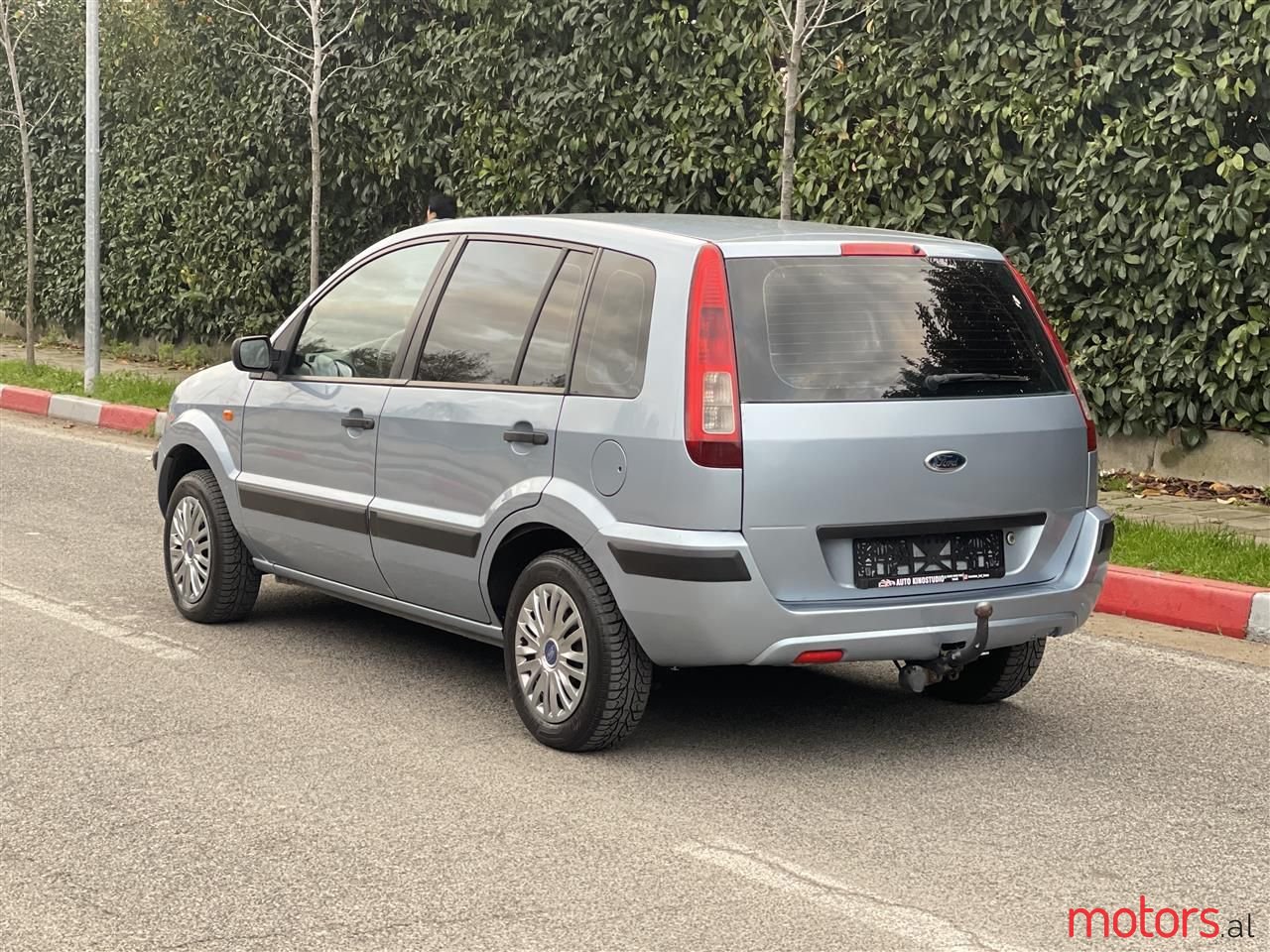 2006' Ford Fusion photo #2