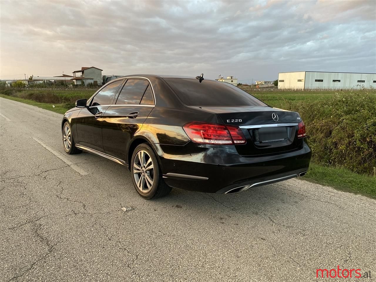 2014' Mercedes-Benz E 220 photo #5