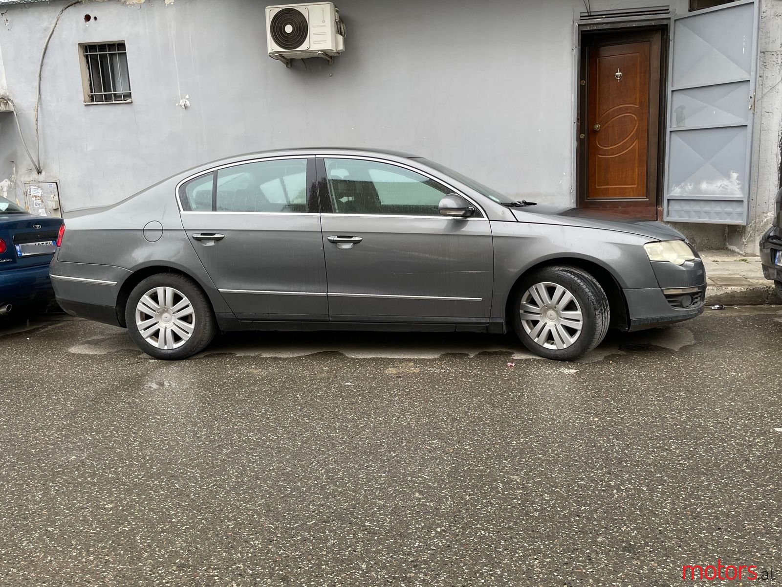 2006' Volkswagen Passat photo #5