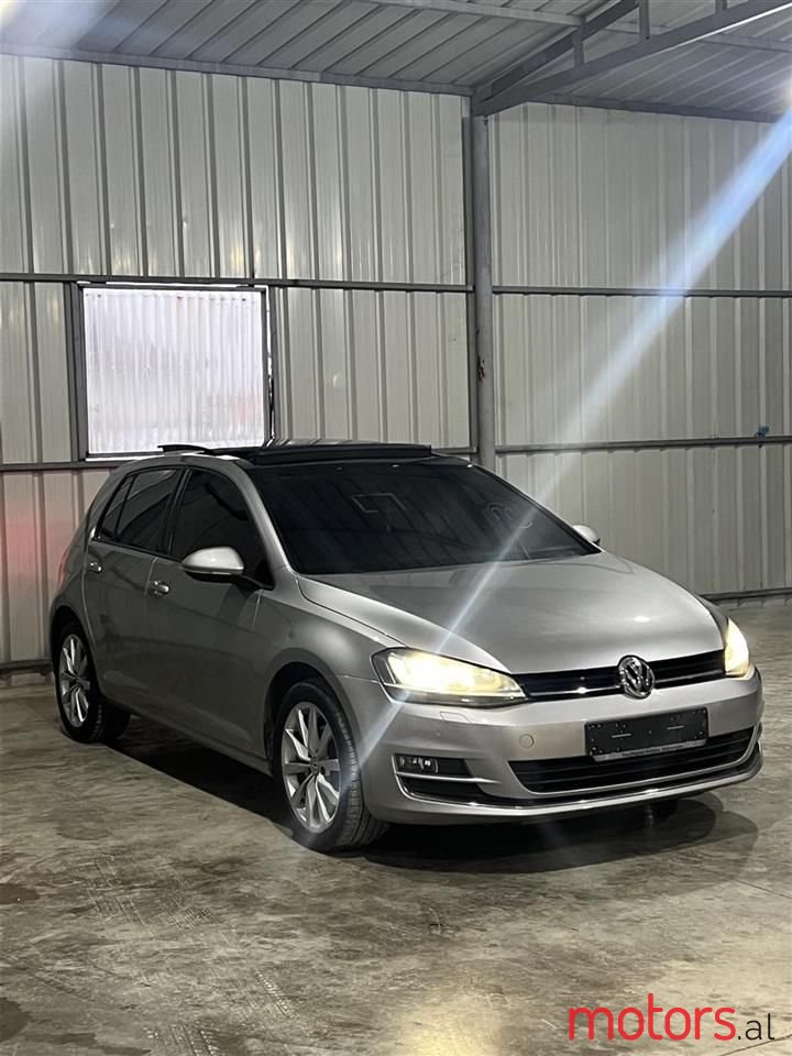 2015' Volkswagen Golf photo #1