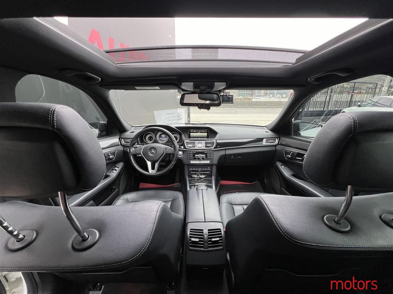 2014' Mercedes-Benz E 250 photo #3