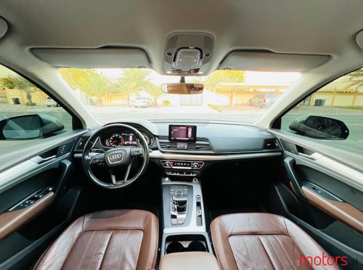 2018' Audi Q5 photo #5