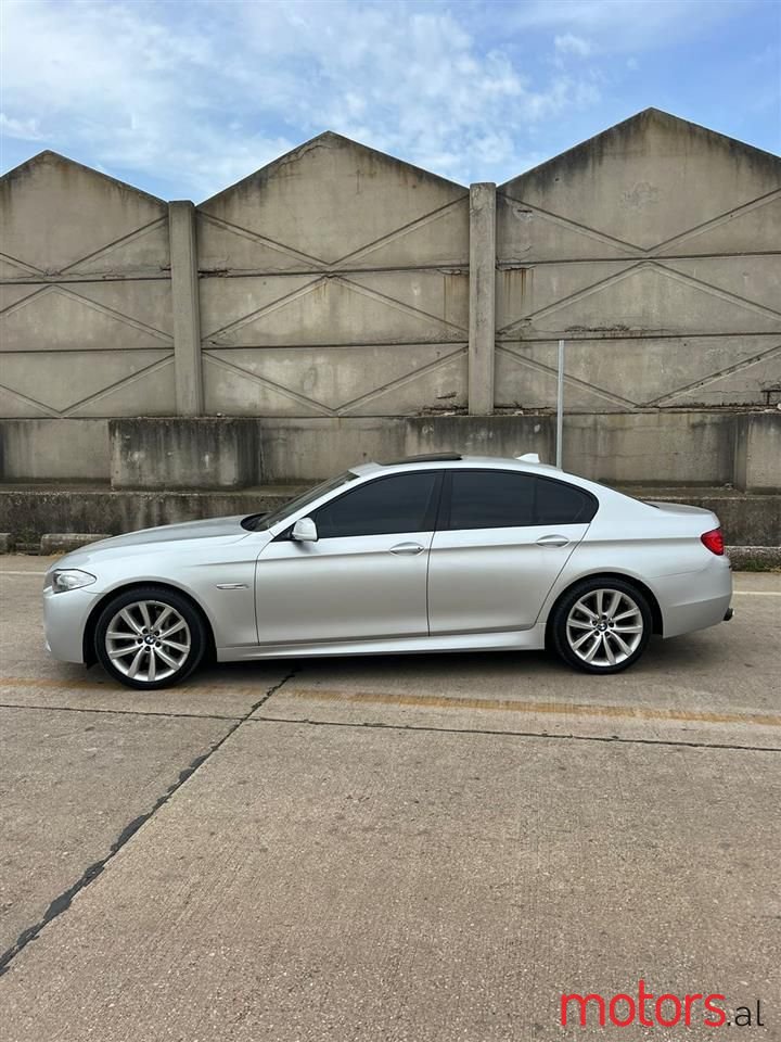 2011' BMW 535 photo #4