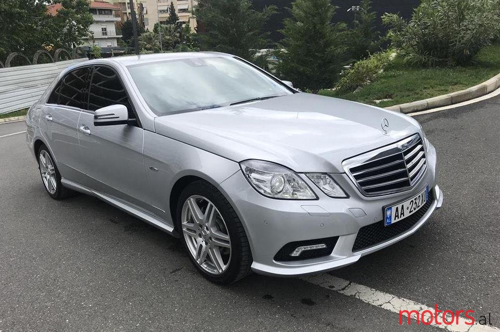 2009' Mercedes-Benz 250 photo #1