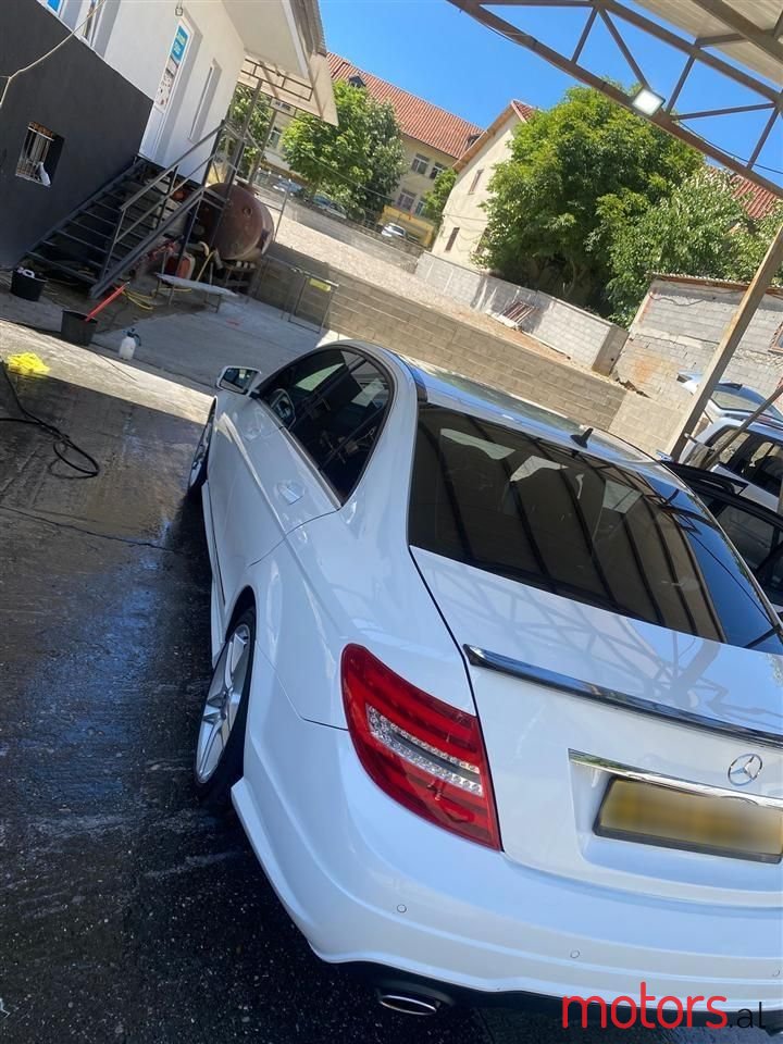 2012' Mercedes-Benz C 350 photo #2