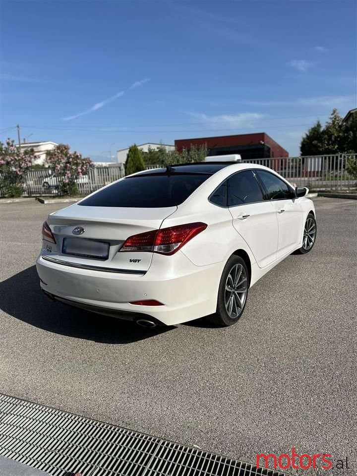 2014' Hyundai i40 photo #5