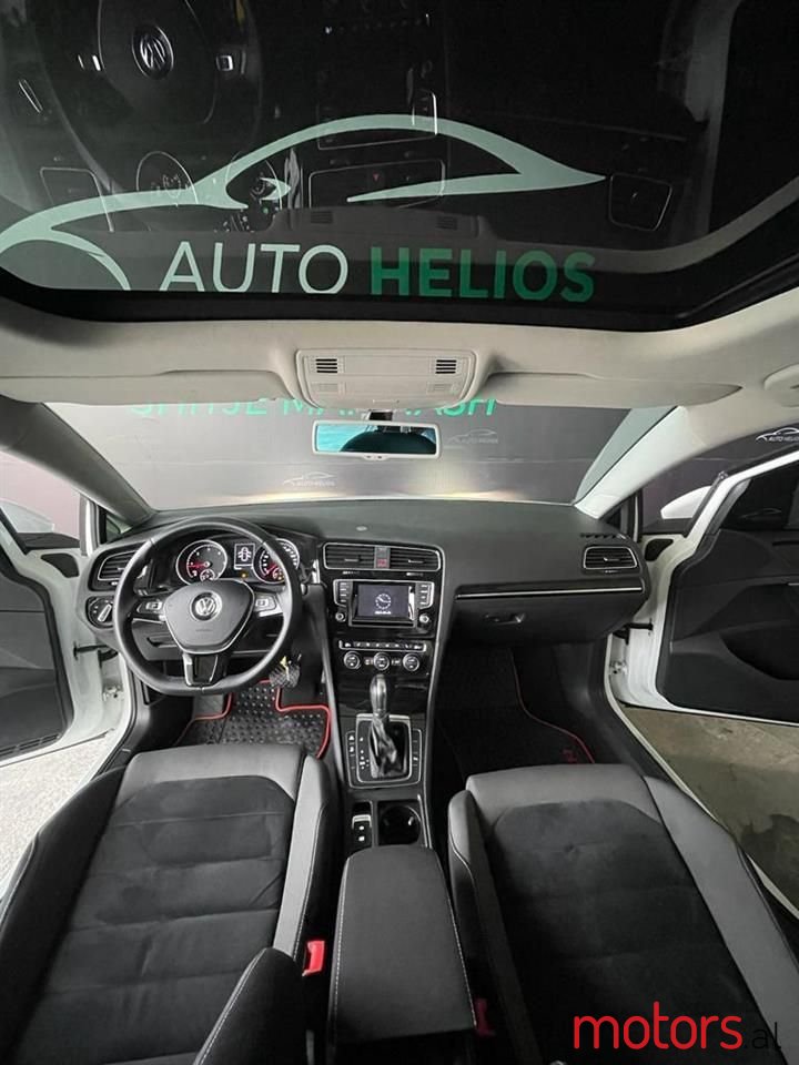 2015' Volkswagen Golf photo #5