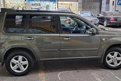 2004' Nissan X-Trail