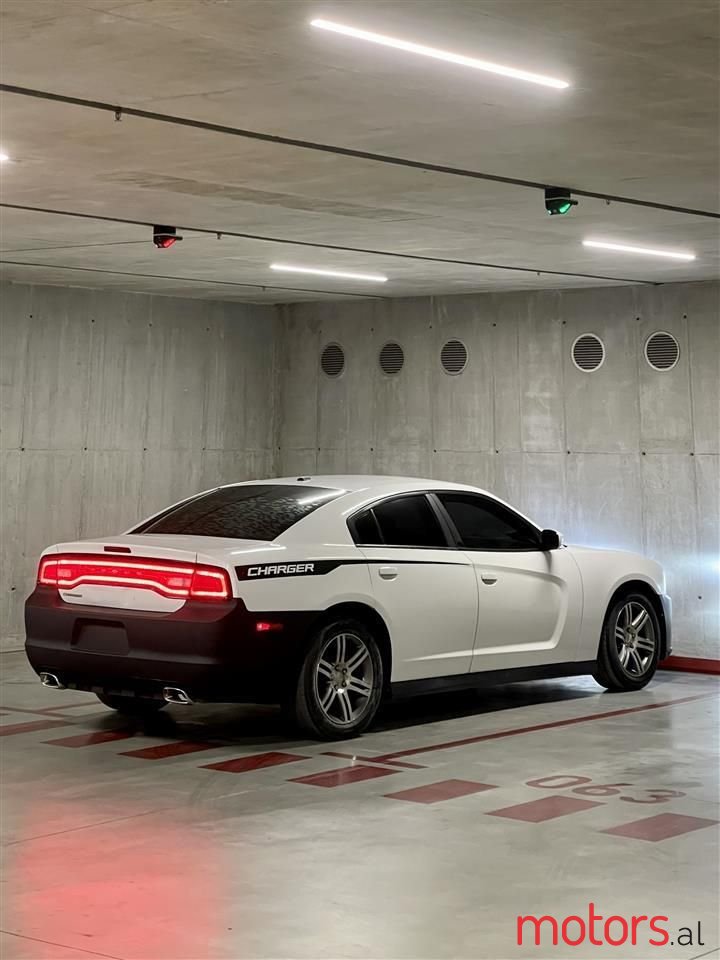 2012' Dodge Challenger photo #4