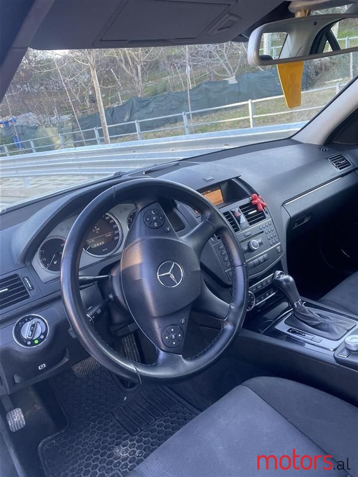 2009' Mercedes-Benz 200 photo #4