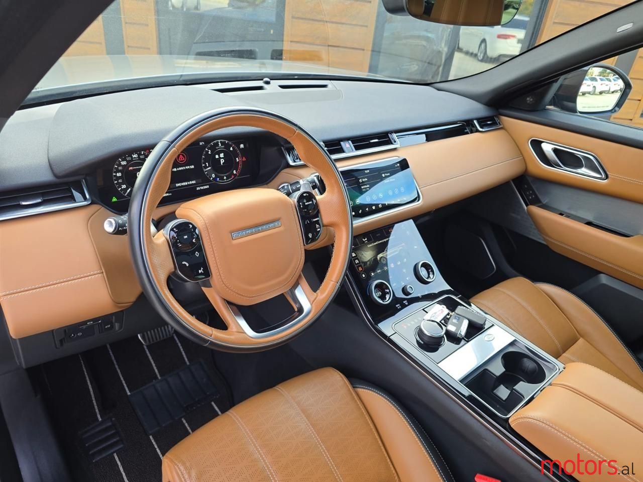 2018' Land Rover Range Rover Velar photo #5